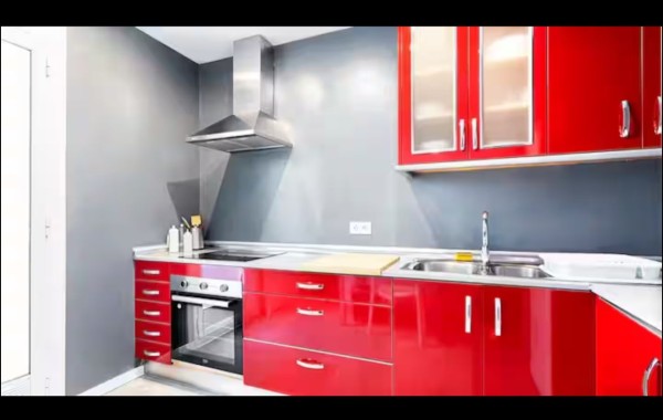 PLAZA DISPONIBLE EN CHALET DUPLEX EN BARCELONA
