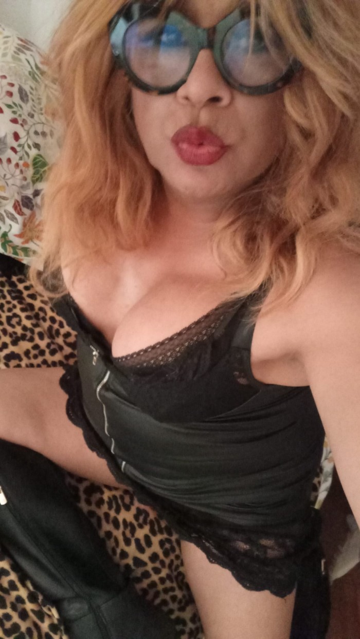 AUTENTICA TRANS RUBIA ESPAÑOLA MADURITA NOVEDAD