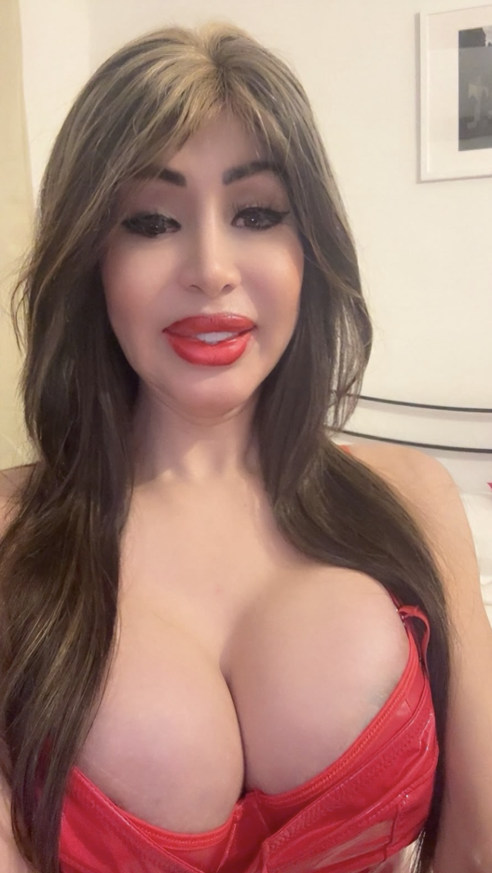 Charlo  29 Años – Trans Colombiana Ardiente