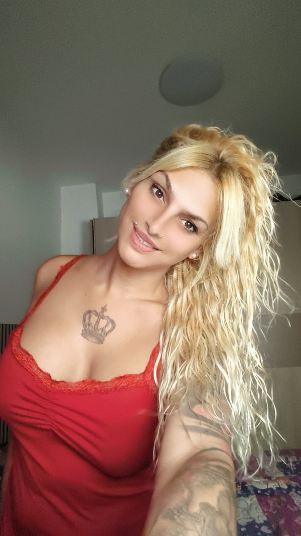 Mistress victoria número 1 sin límite sexo a pelo natural coño y culo