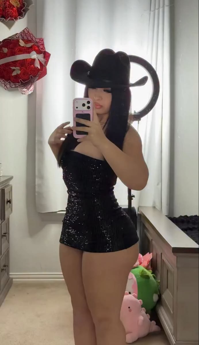 ENCANTADORA COLOMBIANA RECIEN LLEGADA EN LA ZONA