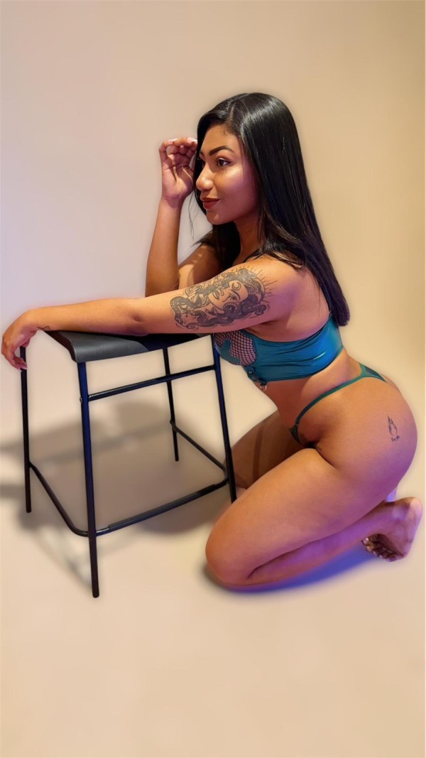 DIOSA DEL PLACER CON GANAS DE COMPLACERTE A TOPE