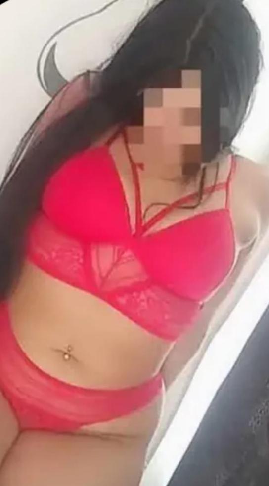 TU CHICA CACHONDA, GUARRA Y FIESTERA