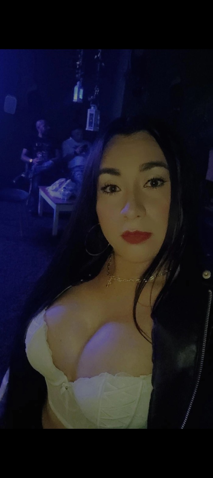 hola bebe ben disfrutas una rica trans femenina