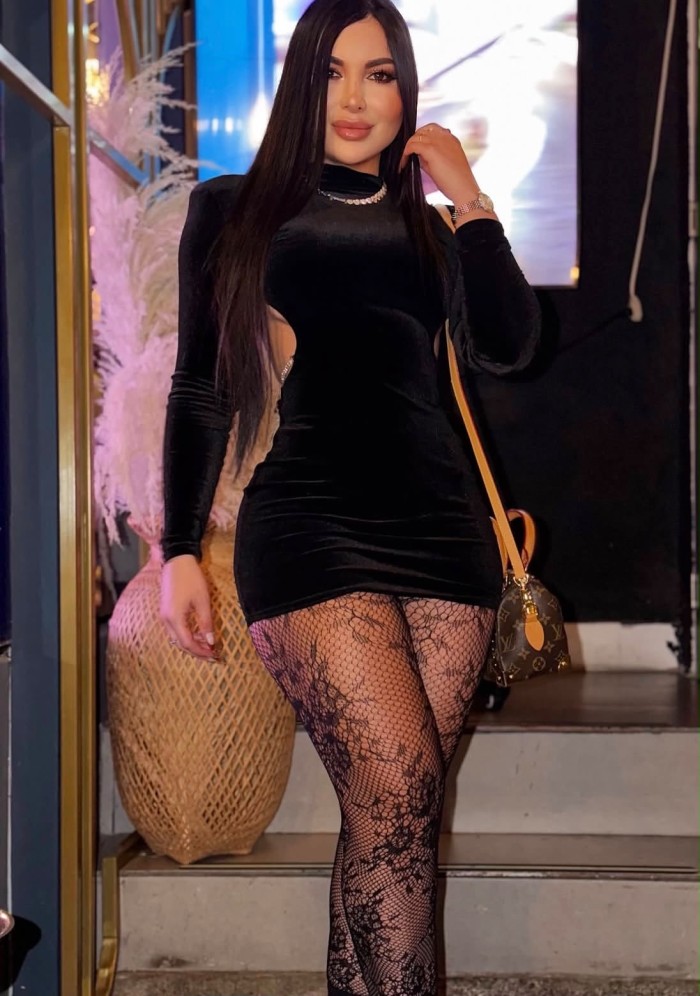 Bella expectacular Andrea disponible para todo 24/
