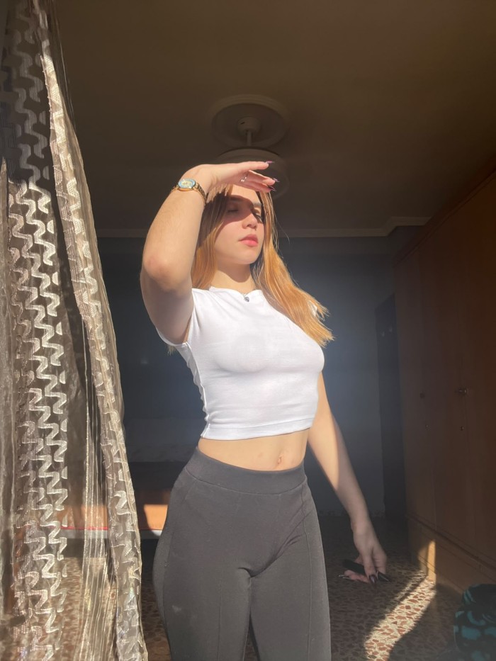 JOVENCITA, ATREVIDA Y LISTA PARA JUGAR CONTIGO
