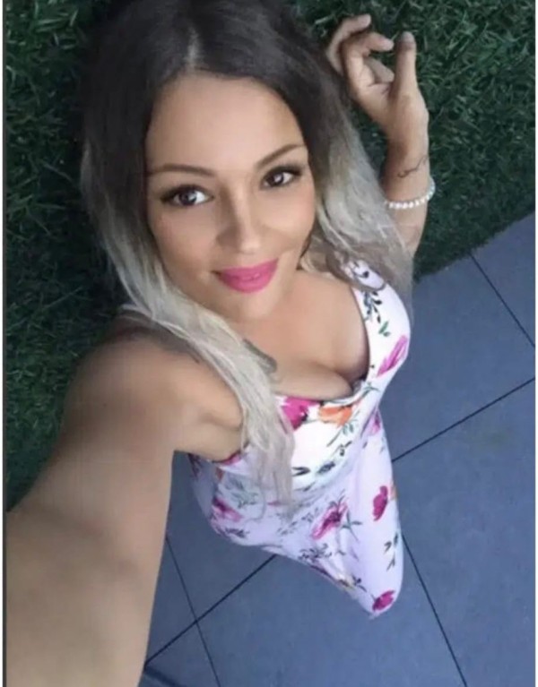 CANDELA MUY CALIENTE LLEGA EN LA ISLA APROVECHA
