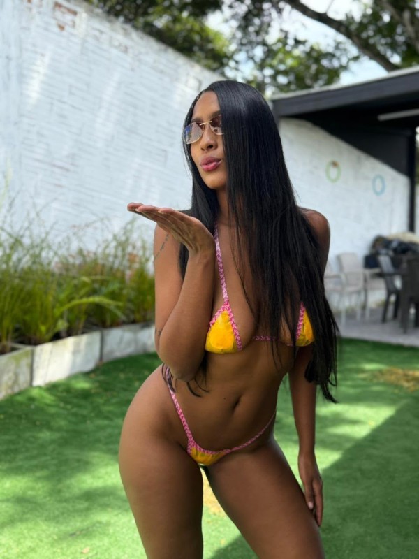COLOMBIANA IMPRESIONANTE, SOLO UNOS DÍAS