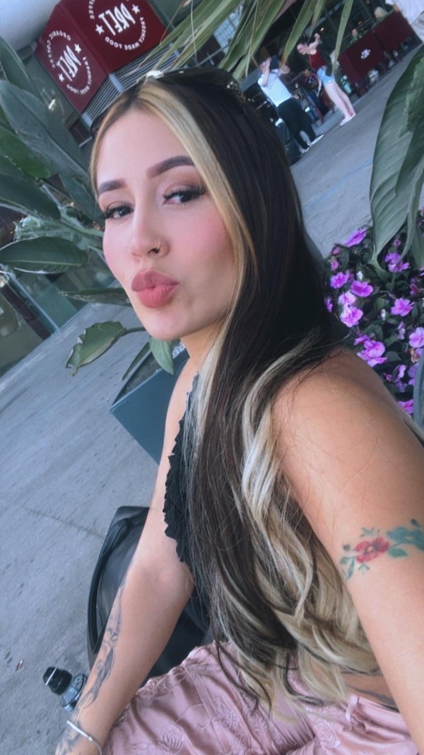 MIA CACHONDA Y FIESTERA