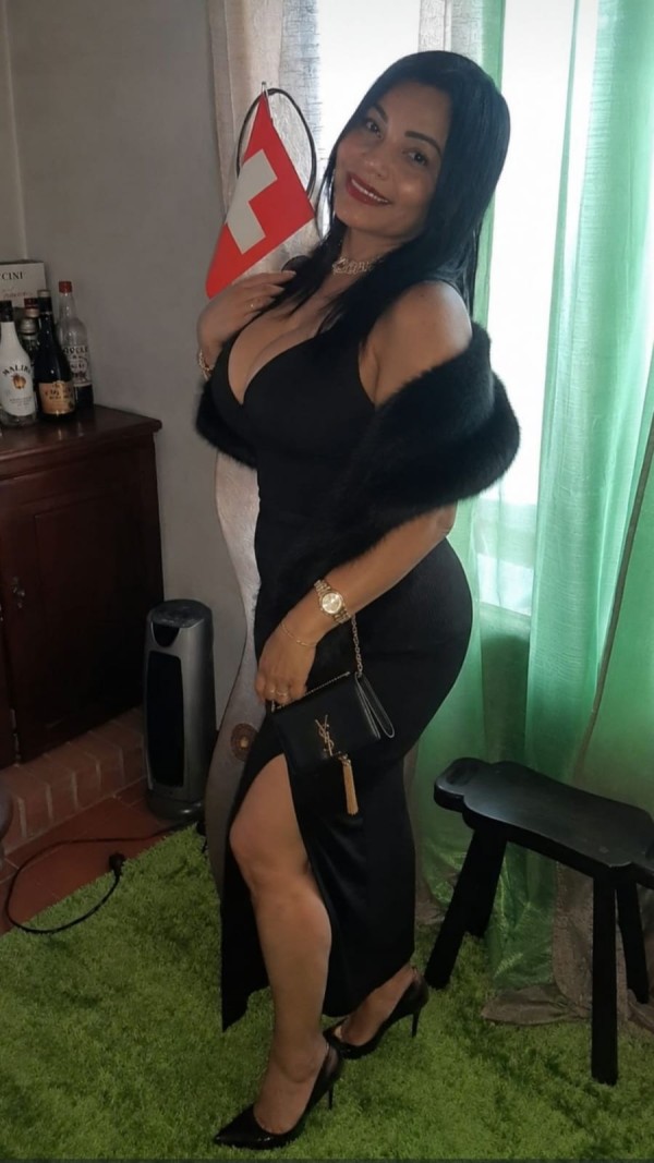 ENTREGADA CACHONDA LUJURIOSA ADICTA AL PLACER