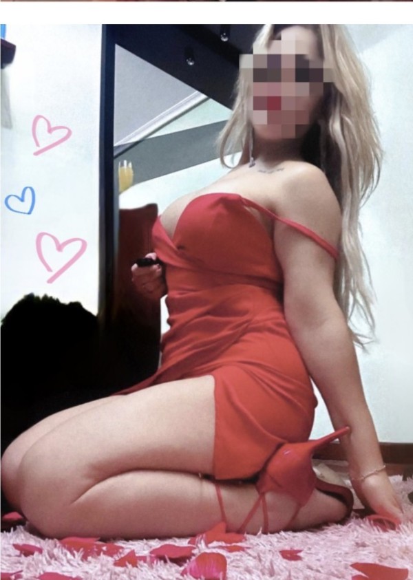 Chica cachonda brasileña