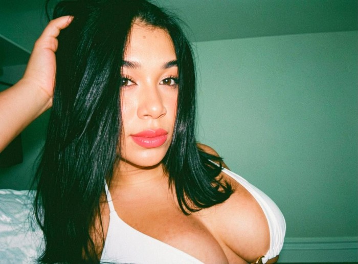 SOY CANDY, VENEZOLANA CALIENTE Y EXOTICA