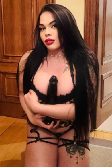 CHICA TRANS LUJURIOSA VERSATIL CACHONDA MORBOSA COMPLACIENTE