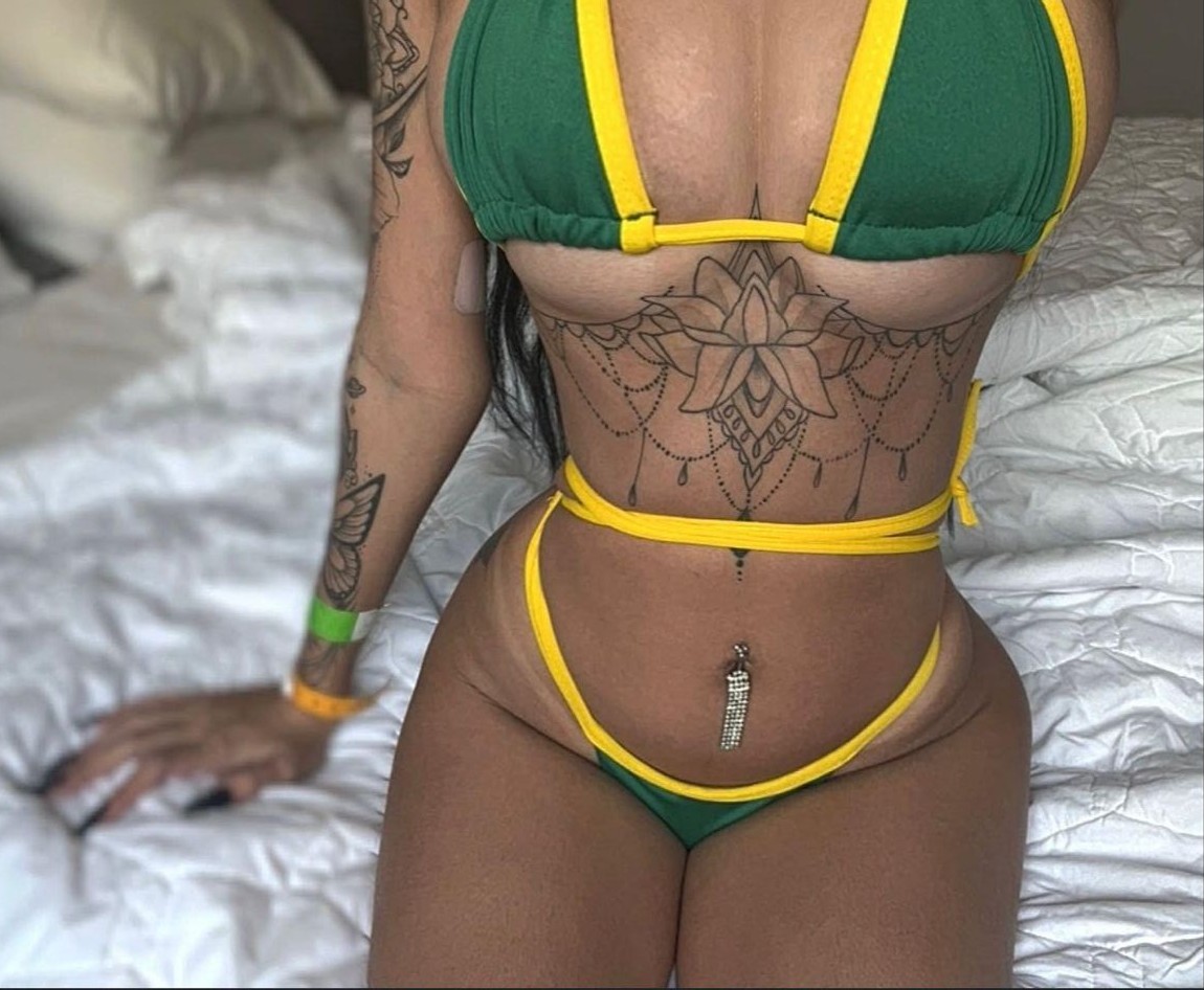JOVENCITA CACHONDA LUJURIOSA ARDIENTE CON MUCHO PLACER