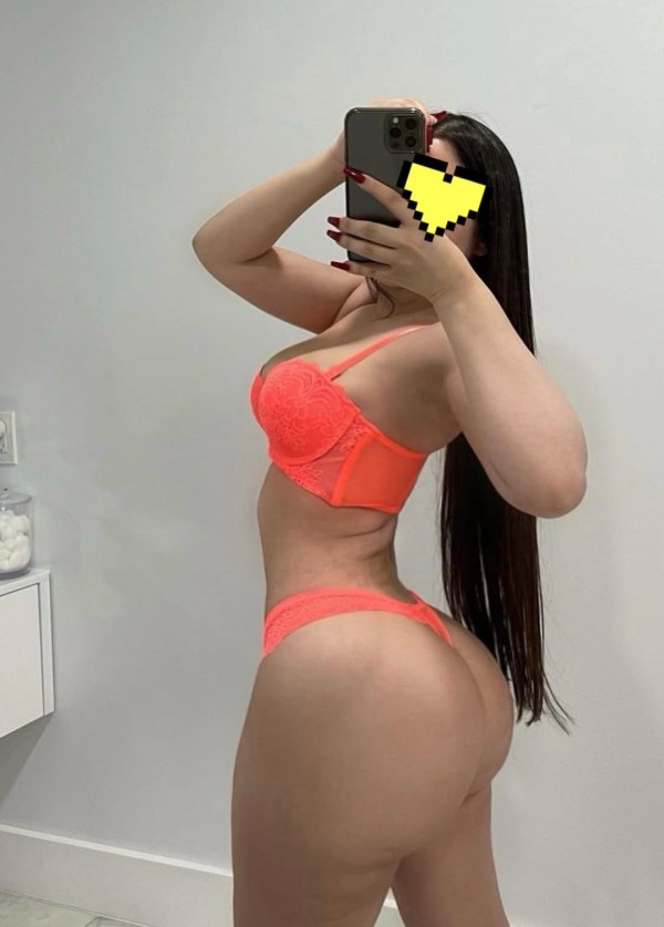 SUPER NOVEDAD EN BOIRO! SOFIA CARIÑOSA MORBOSA IMPLICADA FIESTERA DISCRETA