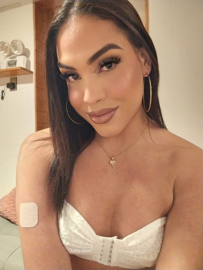 TU TRANS ARDIENTE Y SENSUAL CON MUCHO AGUANTE VIP
