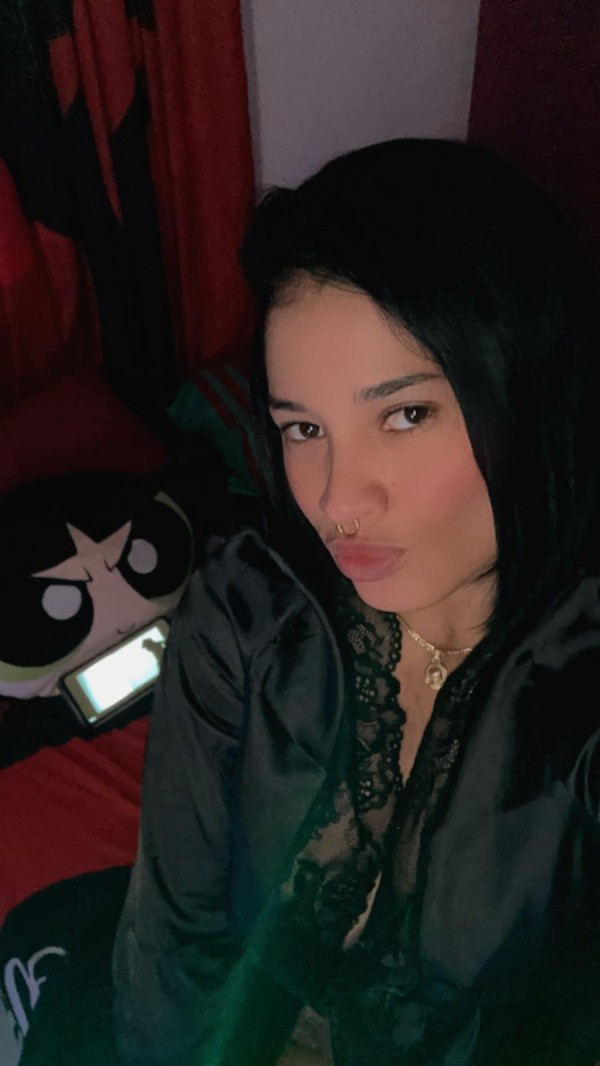 Venezuelana Caliente
