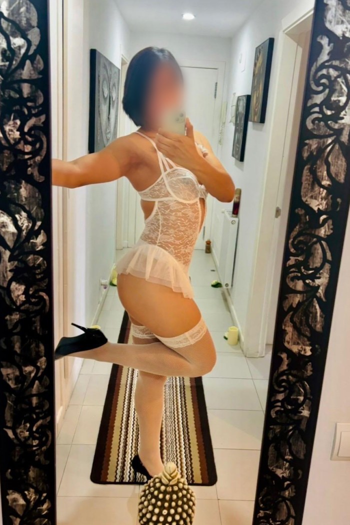 Chico afeminado, elegante y muy seductor en Villaverde Bajo