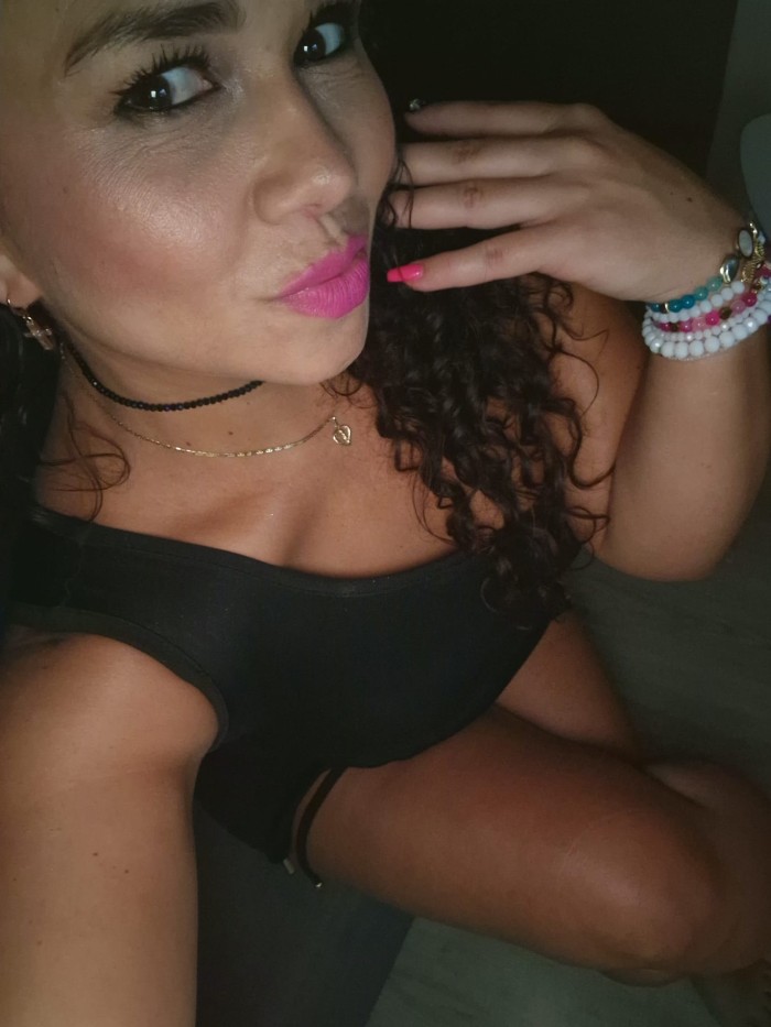 MADURITA LATINA DIVERTIDA EXTROVERTIDA 24h GETXO