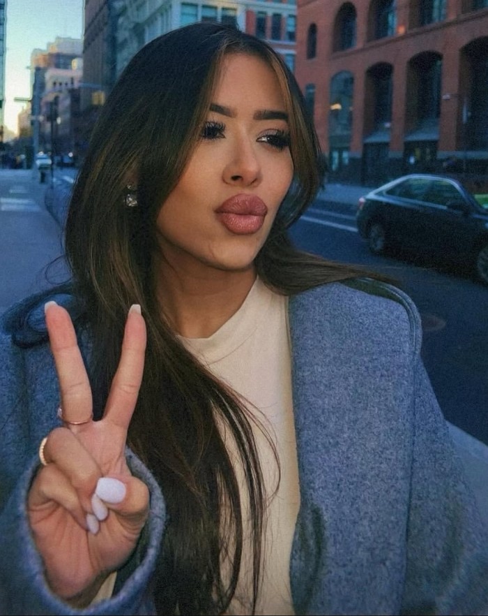 Lorena 604296274, DISPONIBLE UNIVERSITARIA NUEVA E