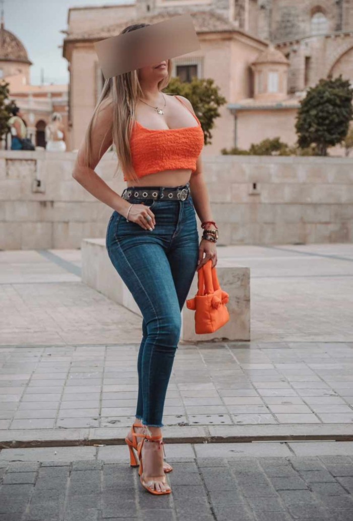 JULIANA GUAPISIMA RUBIA COLOMBIANA NOVEDAD EN TORREMOLINOS, PARTICULAR