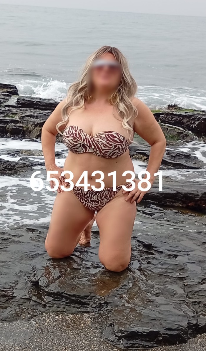 RUSA MORBOSA SOY SU AMA ALMERIA ALCOMPO