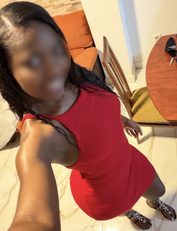 Morenaza colombiana jovencita en Alzira