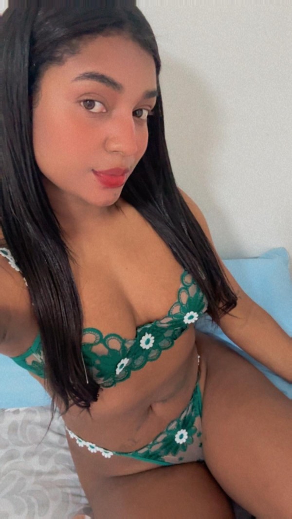 MUY GUAPA PIEL BRONCEADA TU FANTASÍA FAVORITA