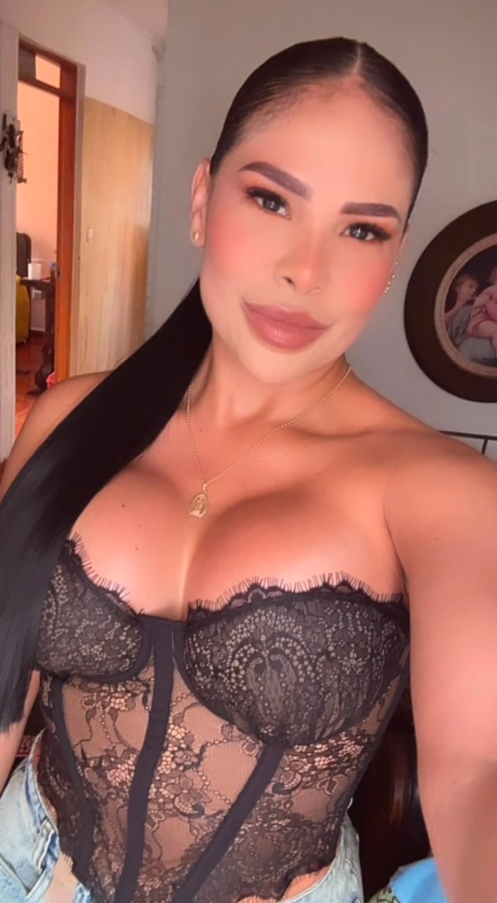 SEDUCTORA COLOMBIANA FIESTERA TE HARÉ VOLAR