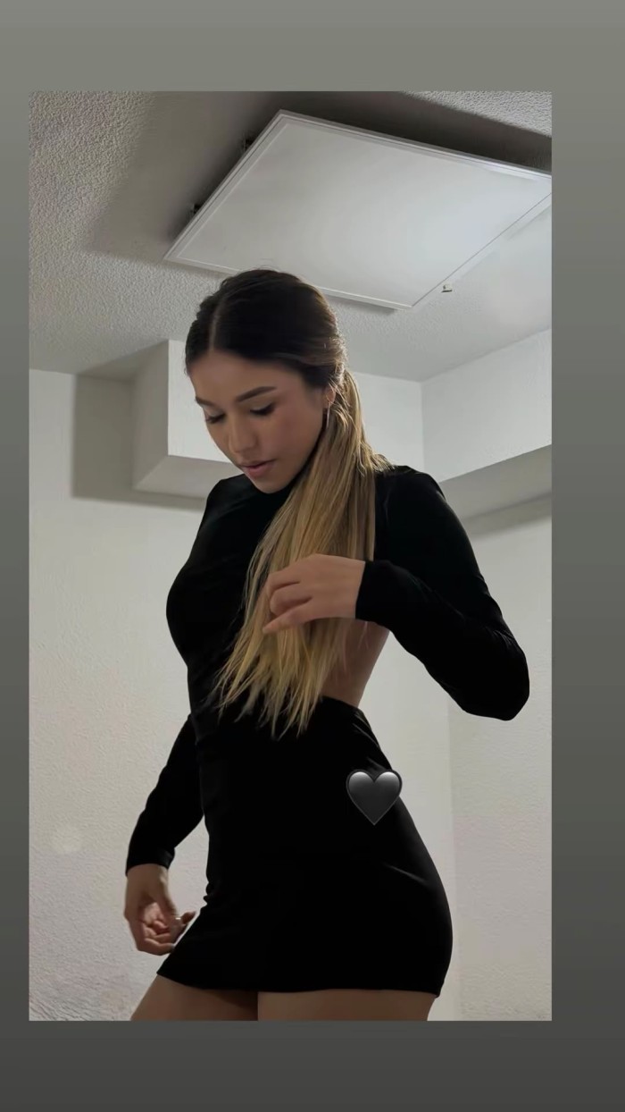DEJAME CABALGAR EN TU RICA POLLA!!! VIENES?