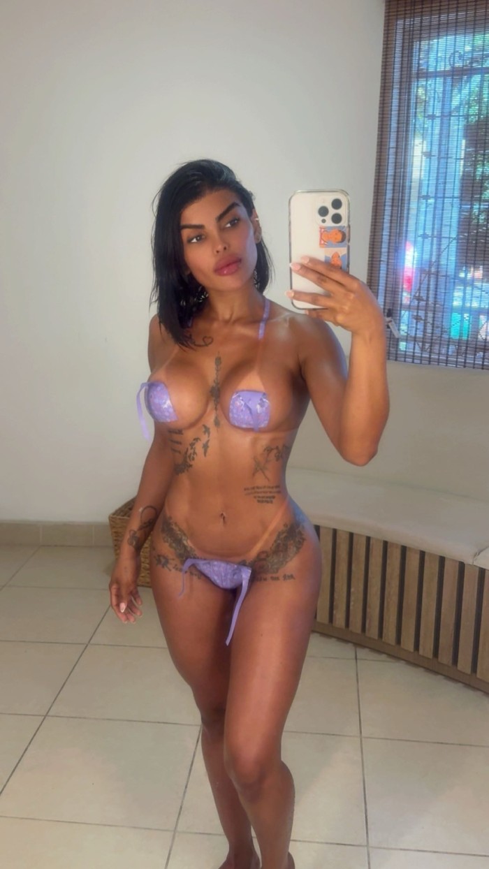 Morena ardiente