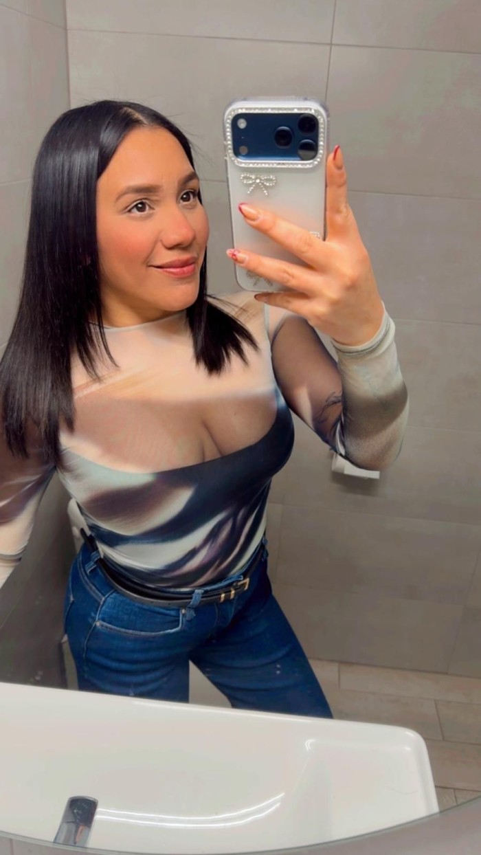 ANASTASIA MUY ATREVIDA  EN ZARAGOZA