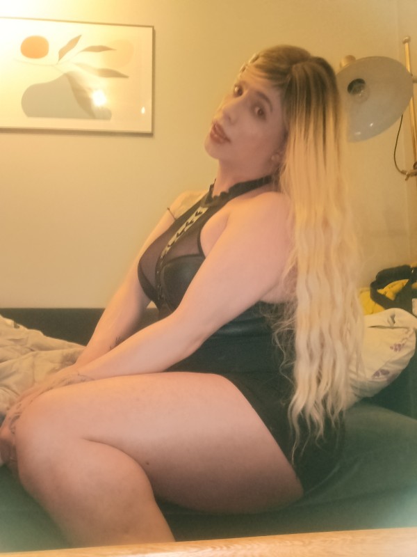 NOVEDAD DESCOMPLICADA LATINA