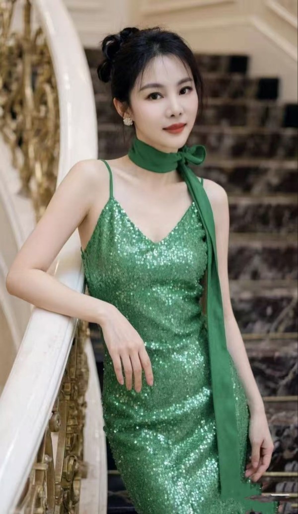Chica asiatica oriental cariñosa japonesas