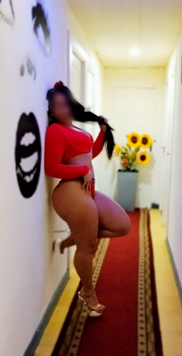COLOMBIANA FIESTERA NUEVA EN RETIRO 24H644915029