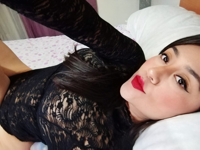 Ven a comer mi coñito lento y suavecito