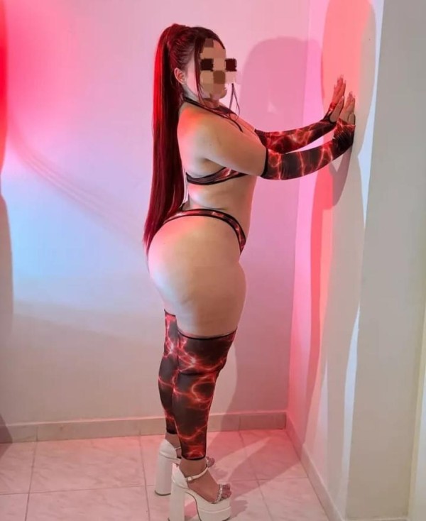 Novedad! Guapa fiestera cariñosa
