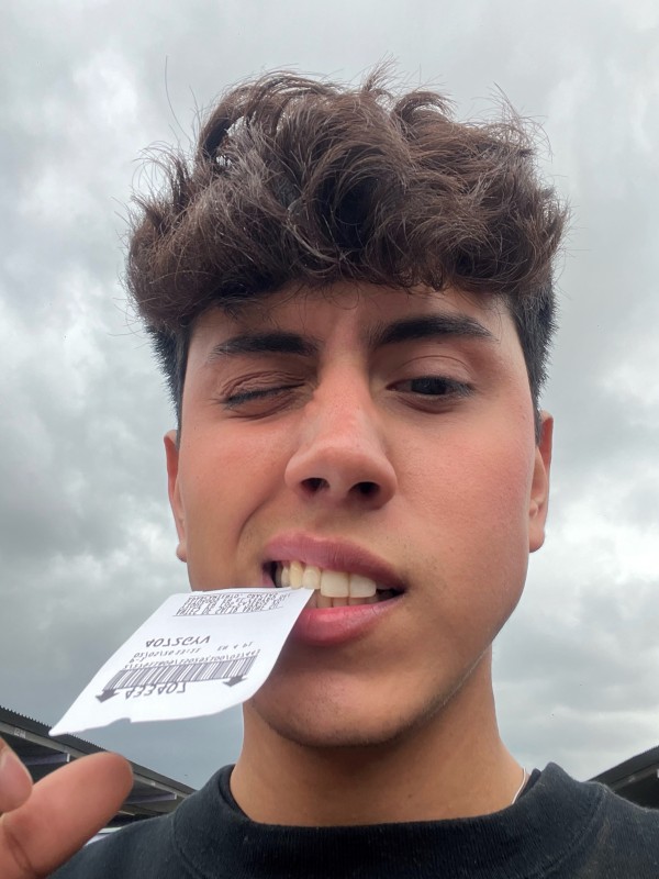 VERDADERO TWINK 19 AÑOS SCORT XL. SERVICIO VIP SOLO DESPLAZAMIENTO FIESTERO