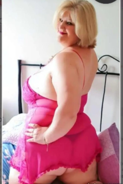 GORDITA FOGOSA DESEOSA IMPLICADA COMPLACIENTE