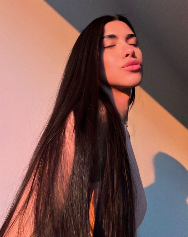 SALOU JOVENCITA AMOROSA GLAMOUR EROTICO MASAJES