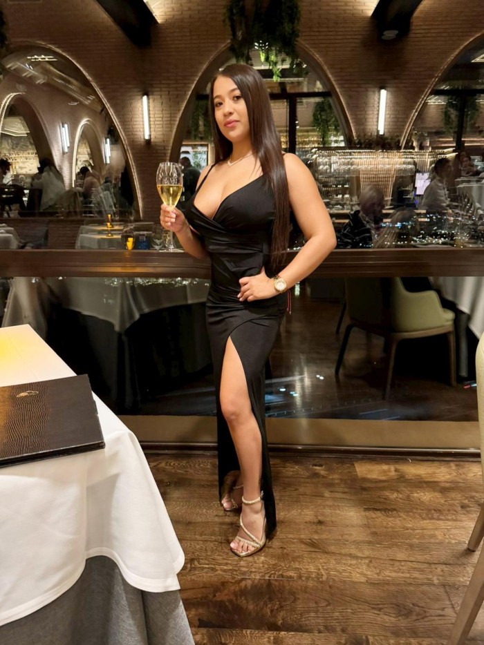 IMPLICADA, ARDIENTE Y DISPUESTA A TODO, 600960105