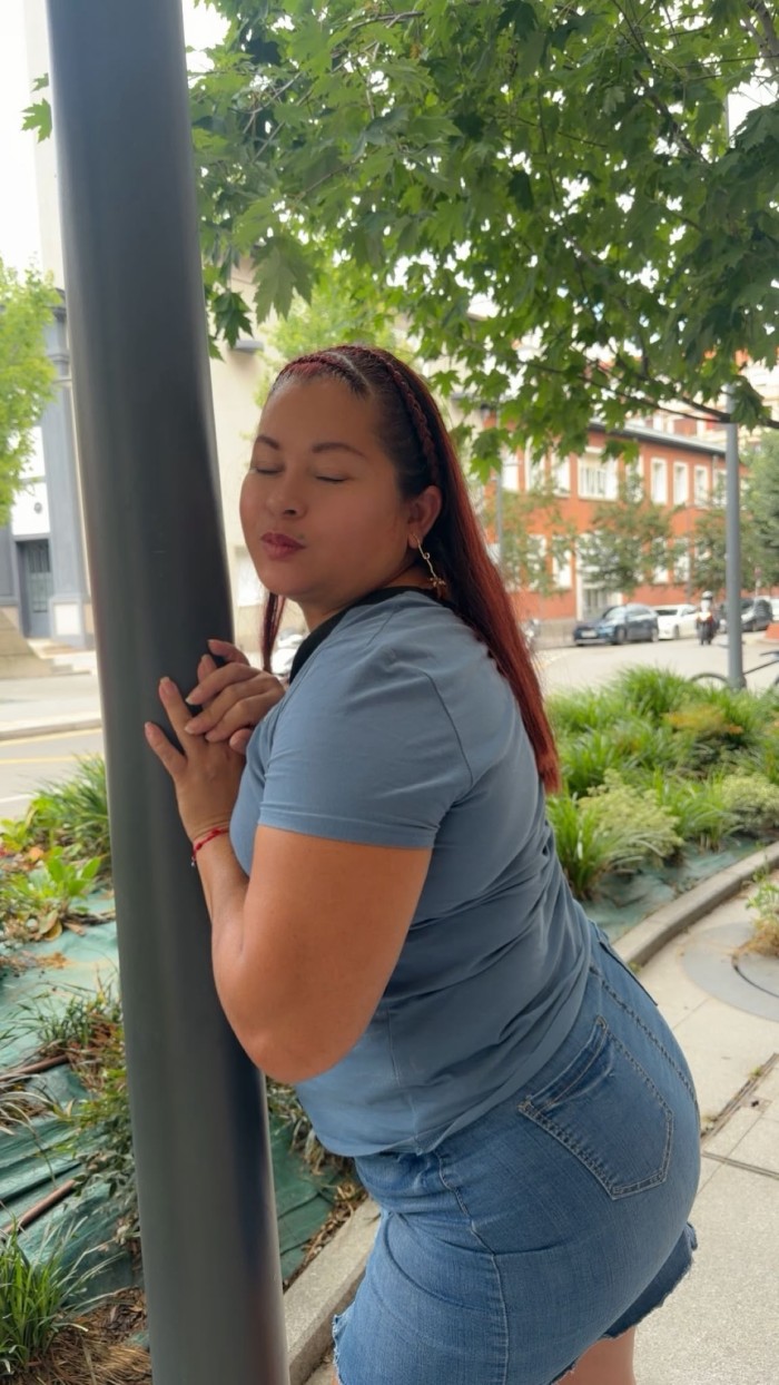 NOVEDAD DANIELA! MADURITA COMPLACIENTE FIESTERA CARIÑOSA Y COMPLETA BILBAO