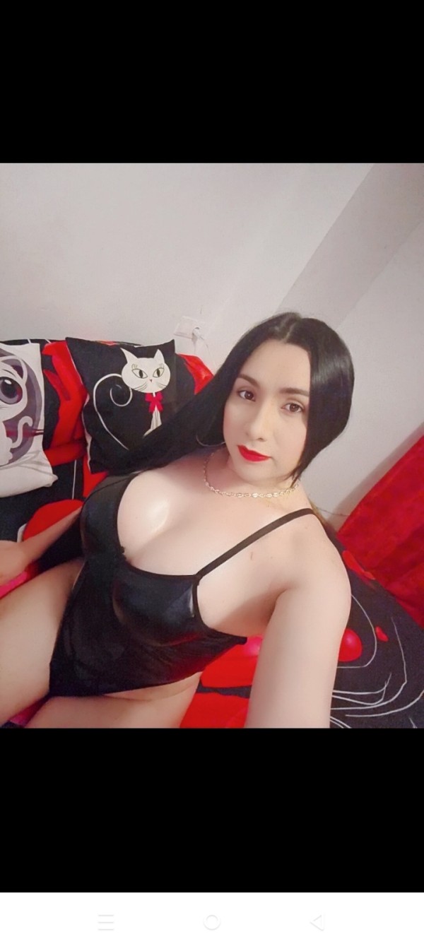 hola bebe ben disfrutas una rica trans femenina