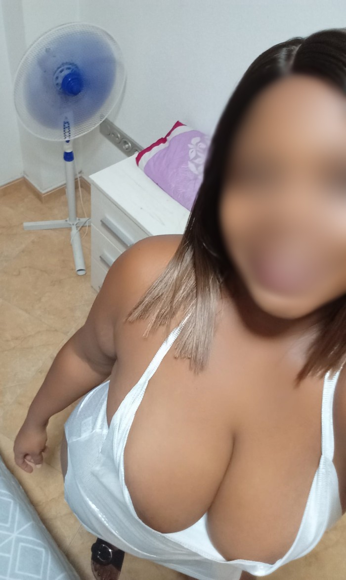 PERLA – SENSUAL, ARDIENTE… Y LISTA PARA PROVOCAR