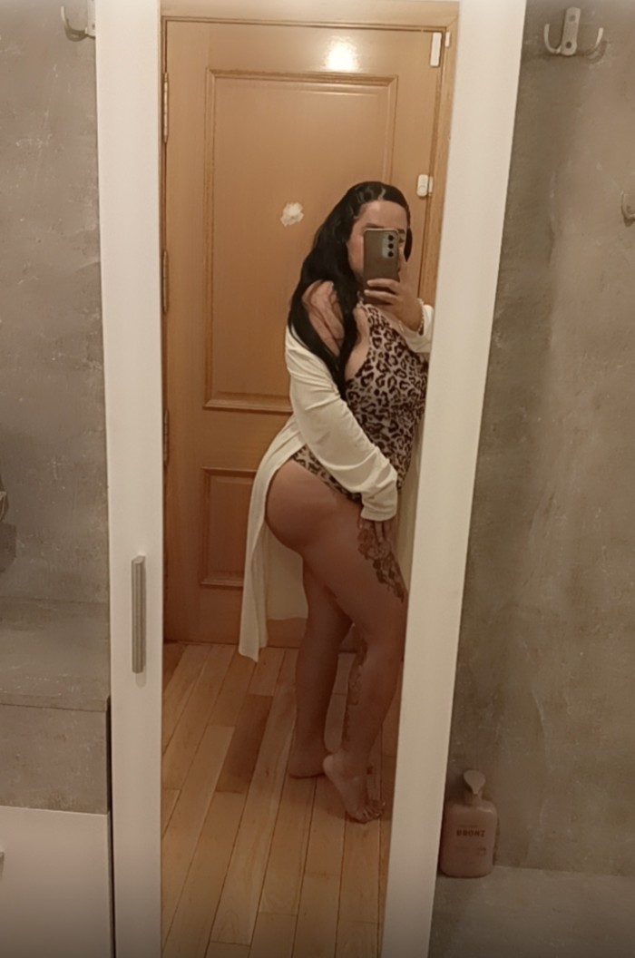 Colombiana cañera muy caliente 24 horas – Seseña