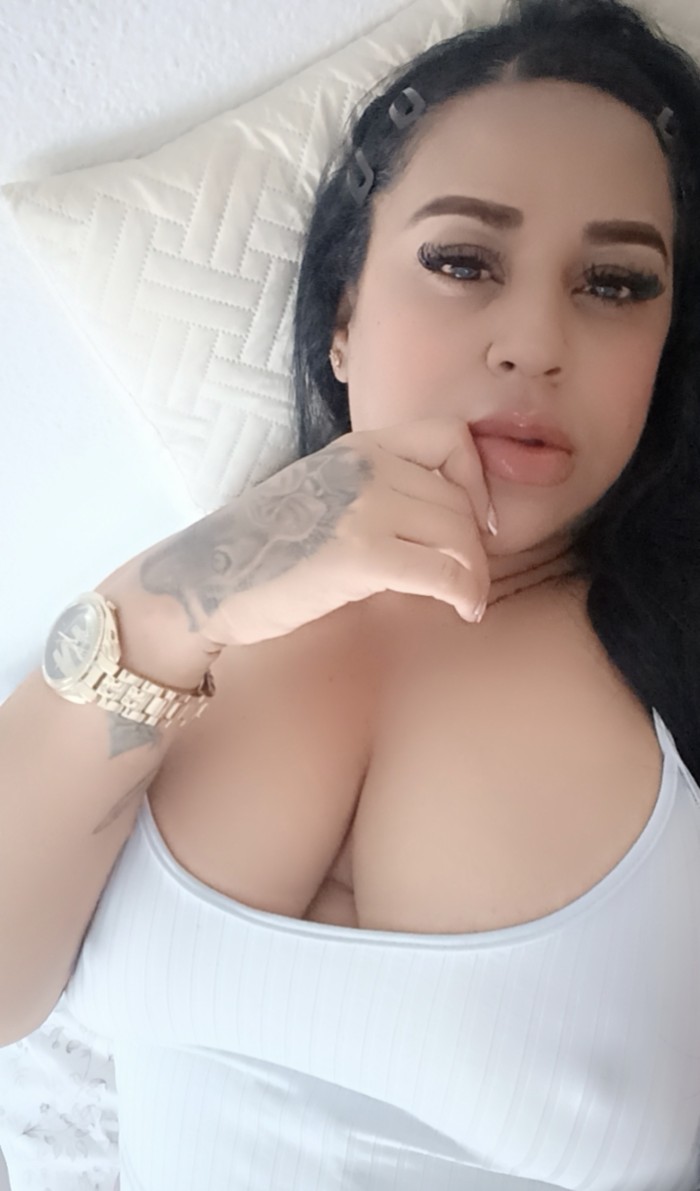 Colombiana cañera muy caliente 24 horas – Seseña