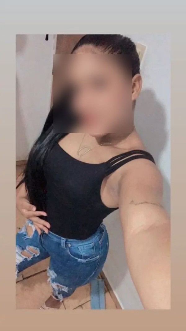 DEVORA LATINA FIESTERA CON GANAS DE TODO