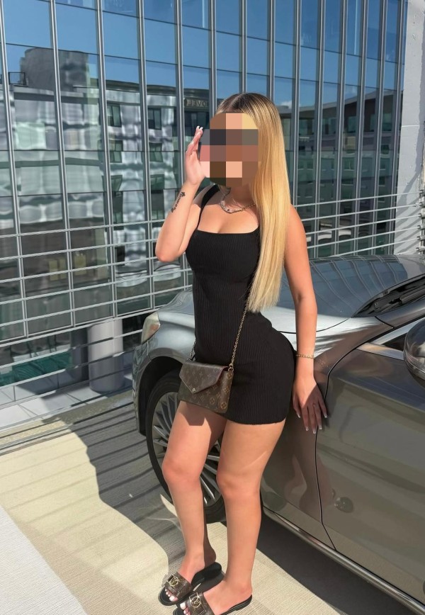 GUAPISIMA JOVENCITA CACHONDA ATRACTIVA