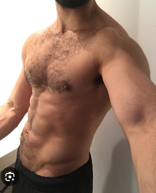 Chico guapo cariñoso y educado para las mujeres .