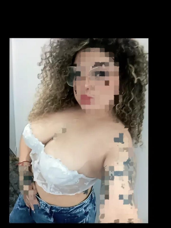 CHANEL DULCE Y NALGONA COLOMBIANA, QUIERO FIESTA !
